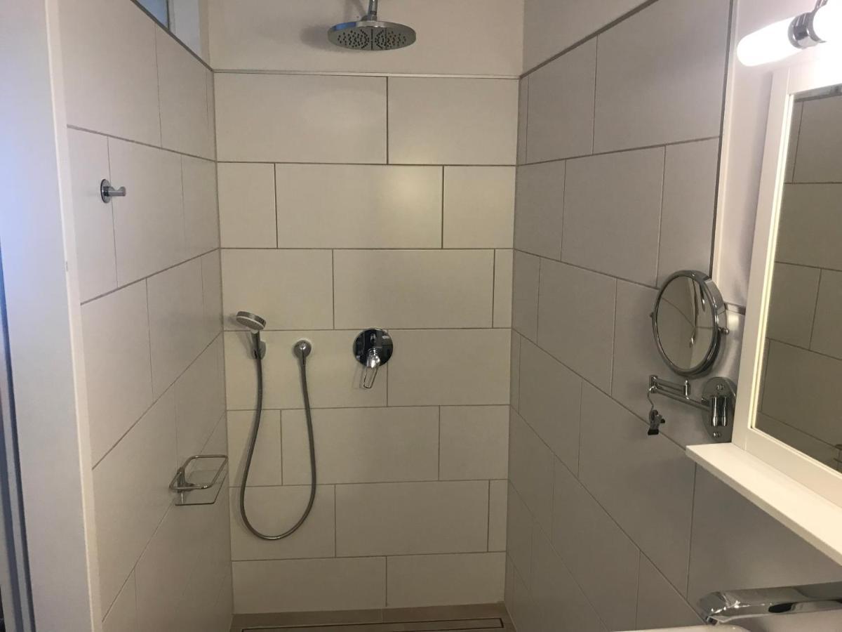 Privatzimmer Augsburg Rechts Der Wertach Apartment Bagian luar foto